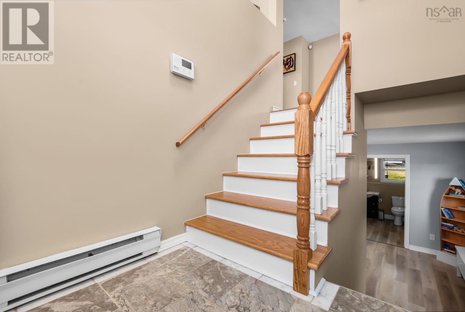 29 Thorncrest Court, Eastern Passage, Nova Scotia  B3G 1N4 - Photo 4 - 202608428