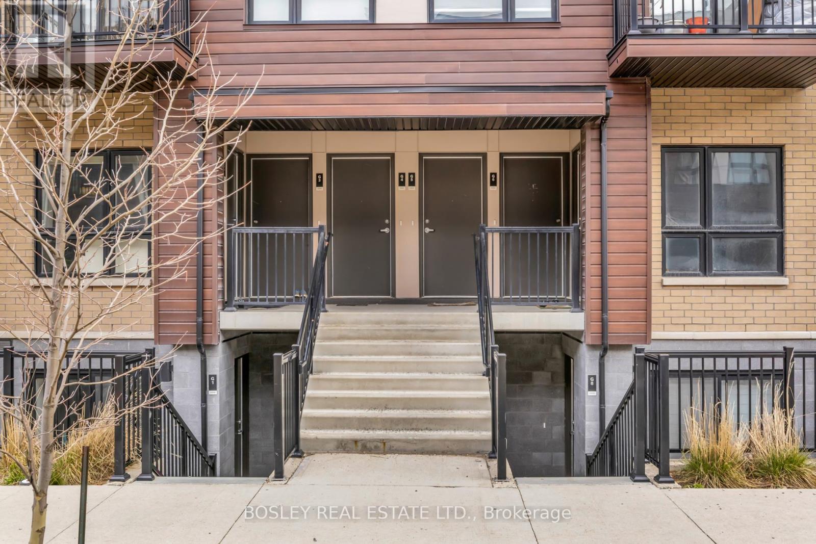20 Palace Street, Kitchener, Ontario  N2E 0J3 - Photo 2 - X13039326