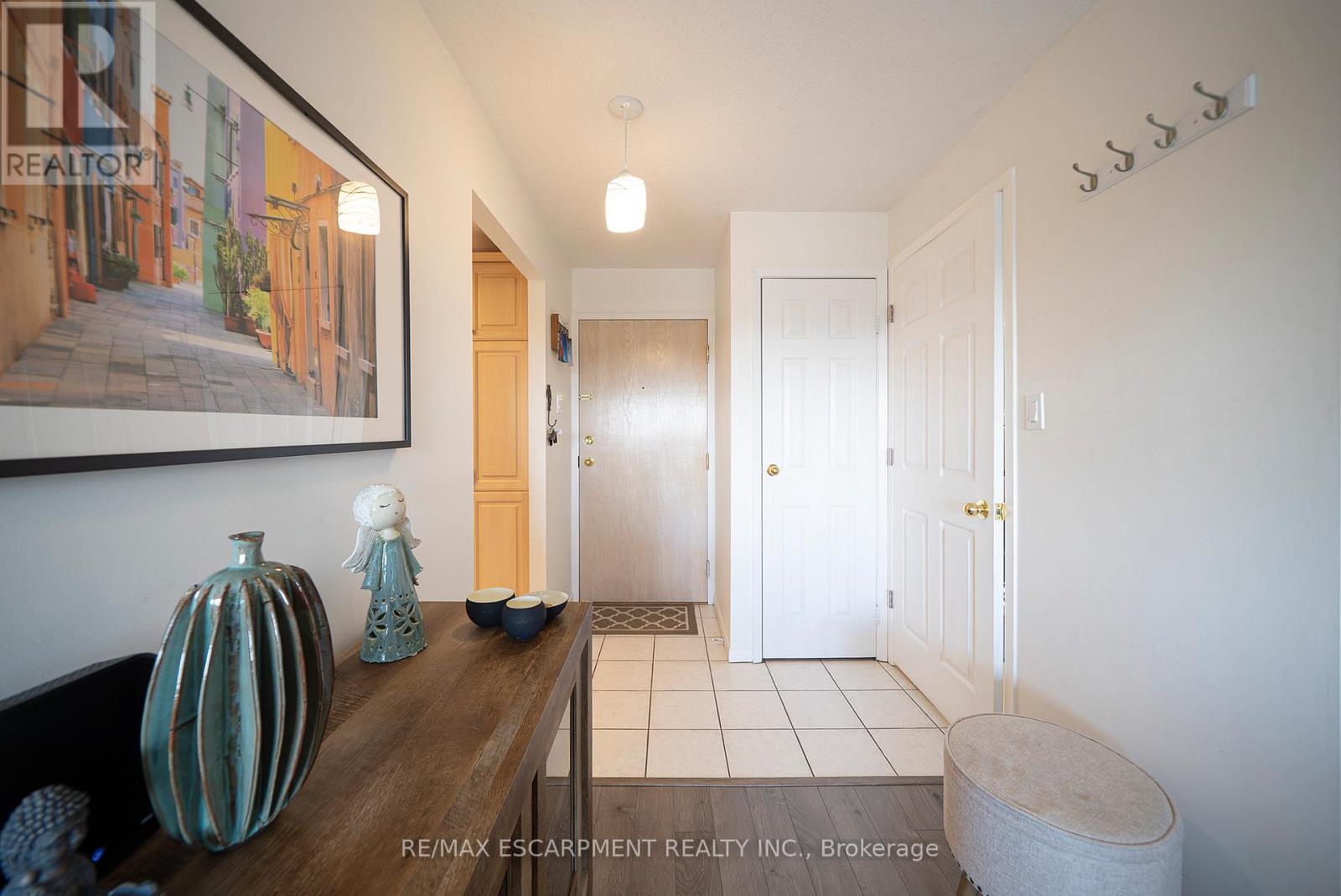 715 - 9 Bonheur Court, Brantford, Ontario  N3P 1Z5 - Photo 5 - X13039398