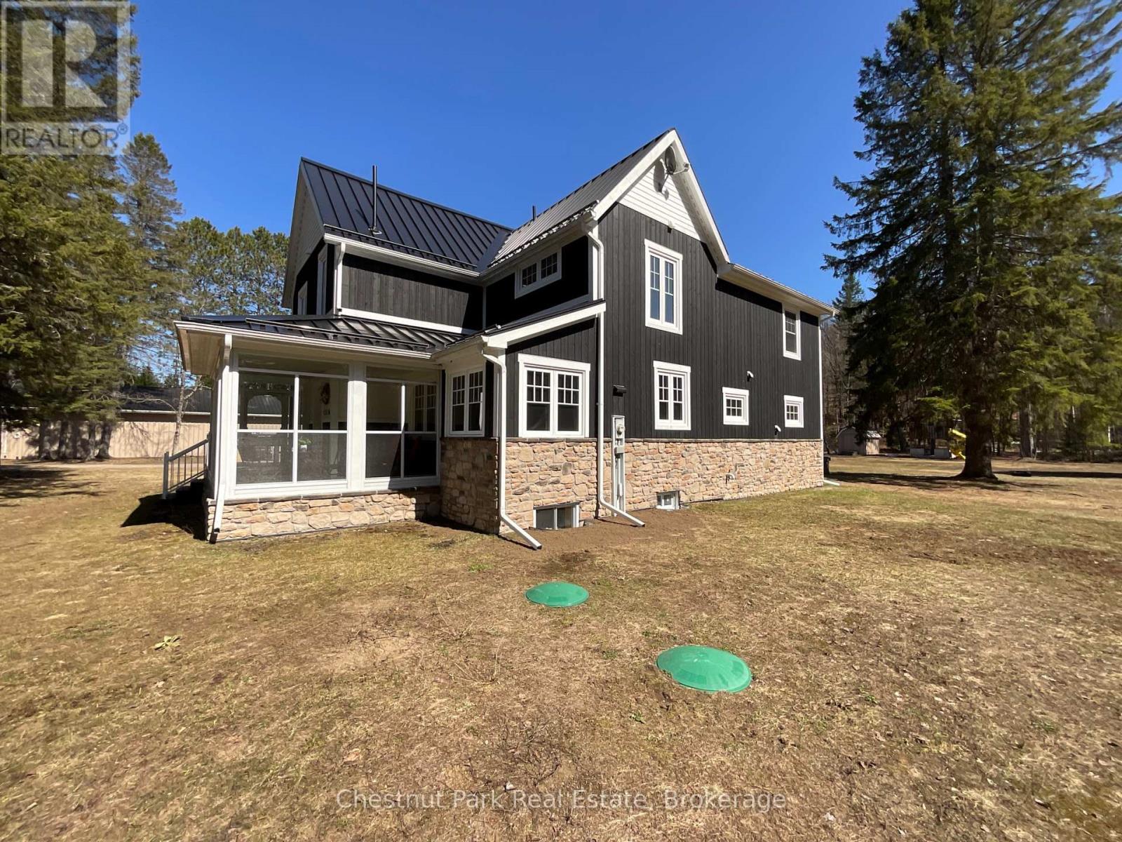 12 Emsdale Lake Road, Perry, Ontario  P0A 1M0 - Photo 4 - X12895376