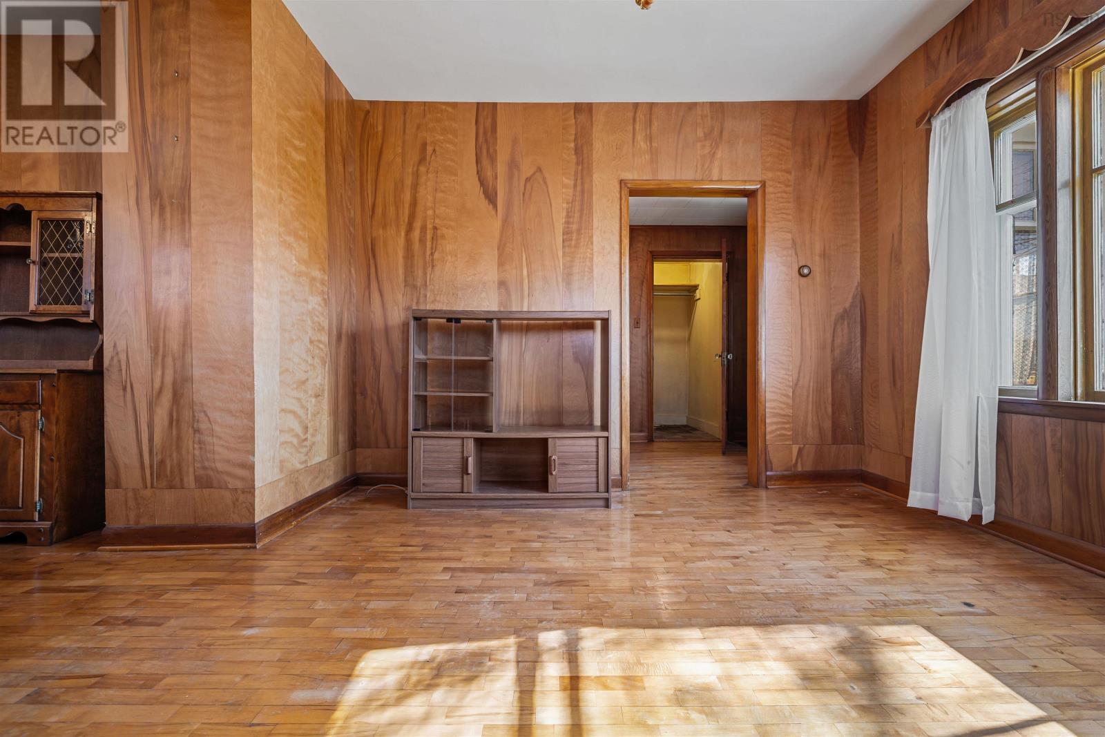 8 Robie Street, Amherst, Nova Scotia  B4H 2C6 - Photo 25 - 202608460