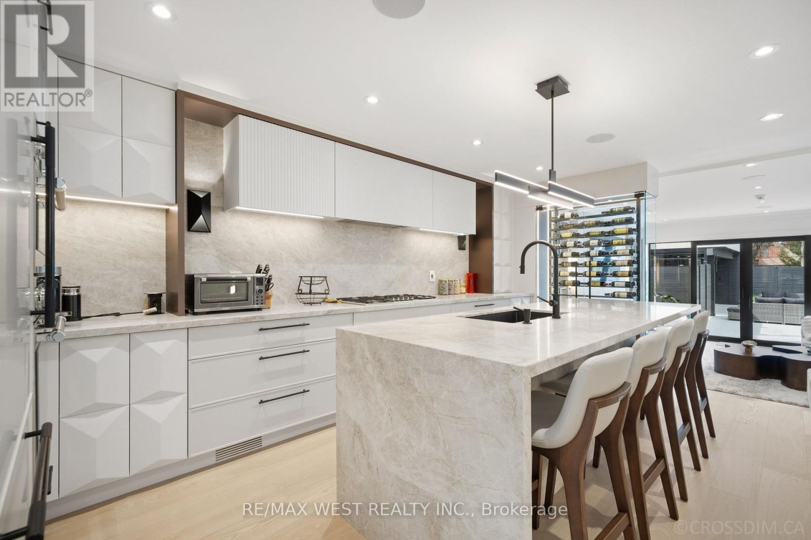 238 Melrose Avenue N, Toronto, Ontario  M5M 1Z1 - Photo 12 - C13029986