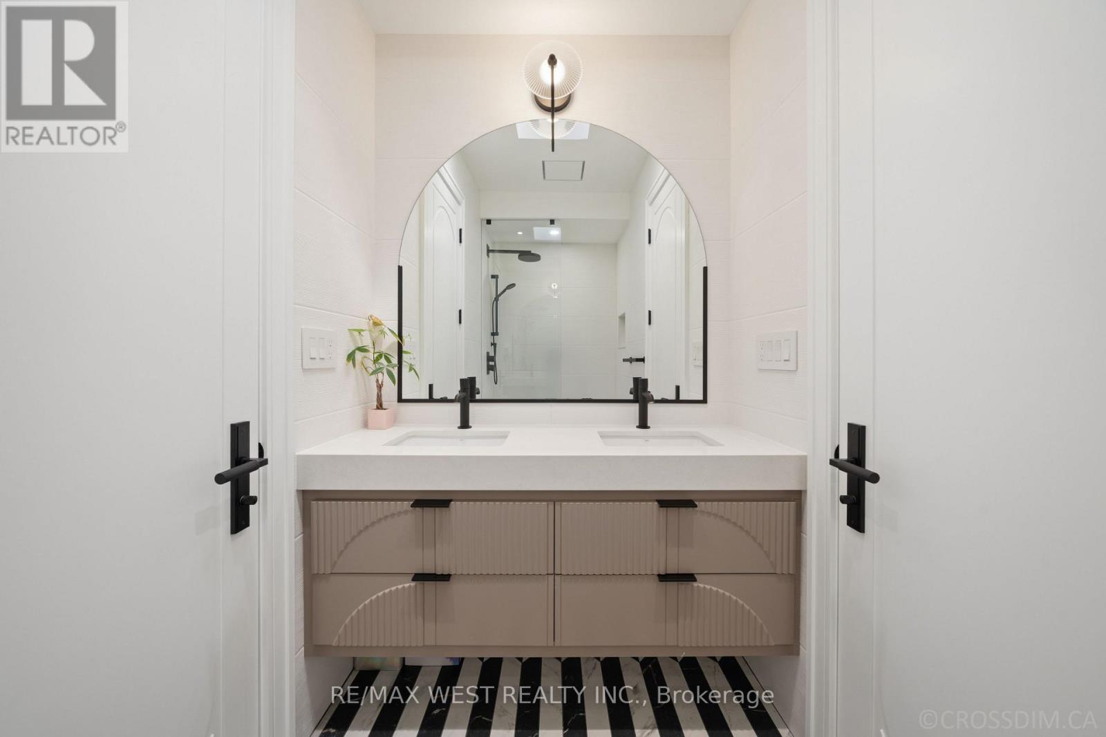 238 Melrose Avenue N, Toronto, Ontario  M5M 1Z1 - Photo 28 - C13029986