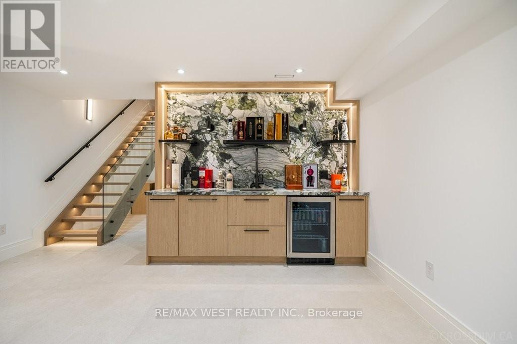 238 Melrose Avenue N, Toronto, Ontario  M5M 1Z1 - Photo 33 - C13029986