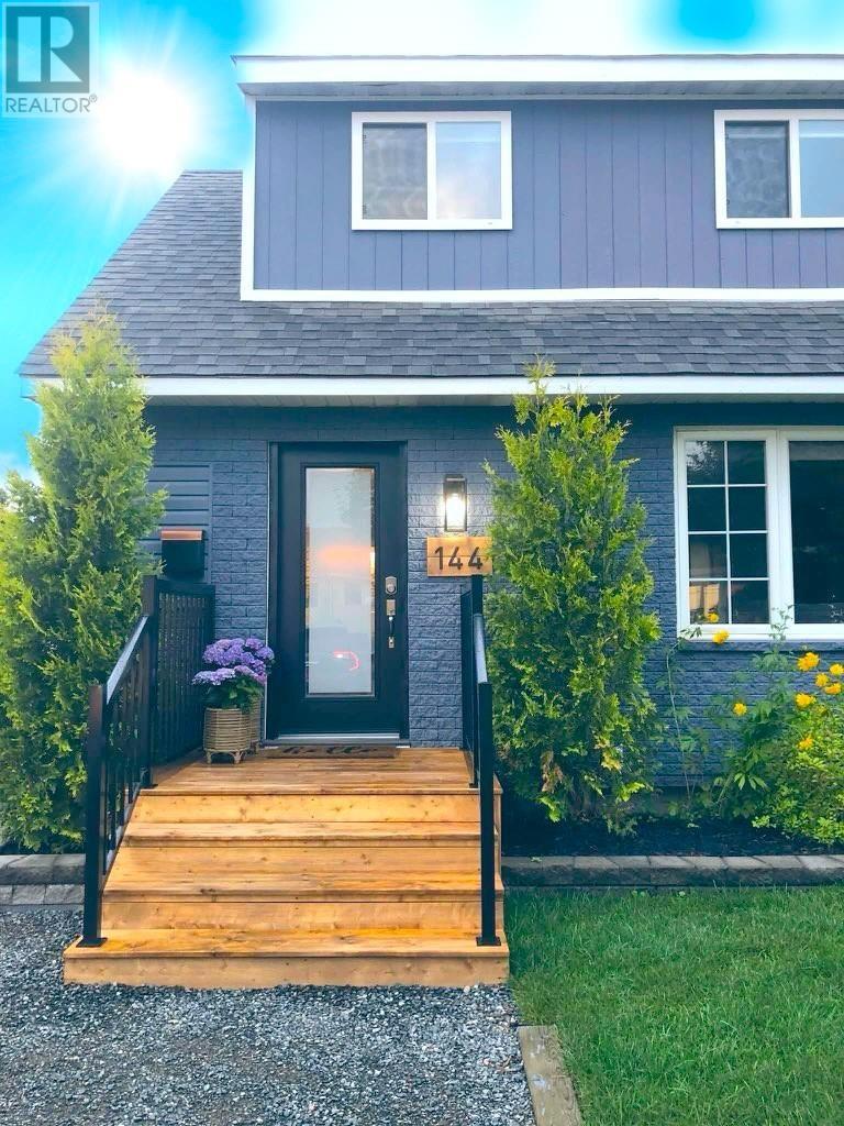 144 Hillside Dr S, Elliot Lake, Ontario  P5A 1N1 - Photo 2 - SM260419