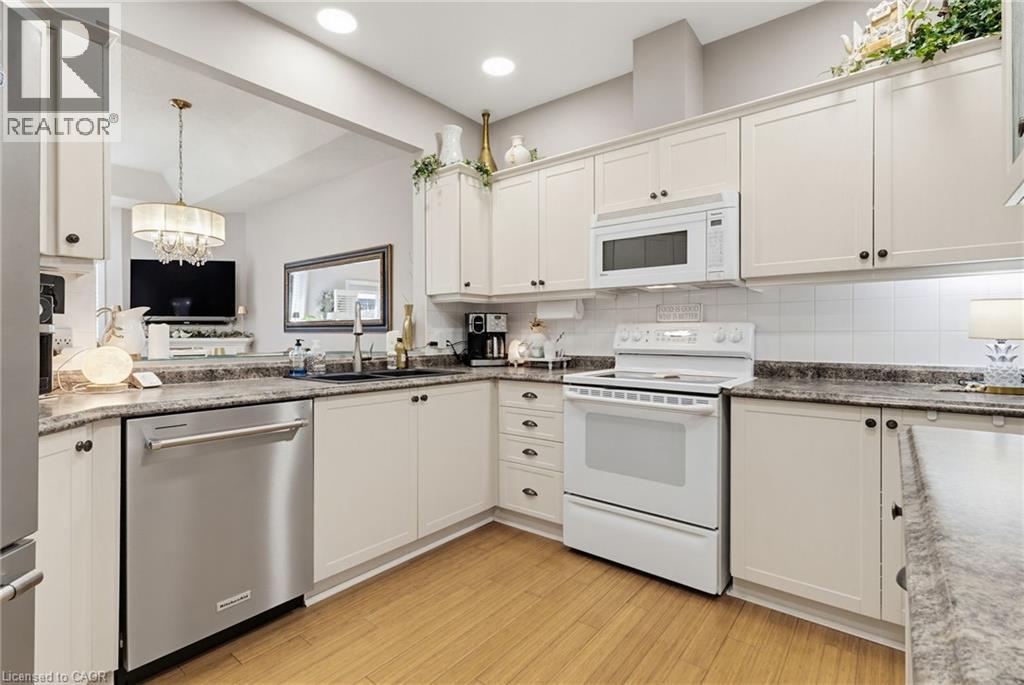 87 Twenty Place Boulevard, Hamilton, Ontario  L8G 3G8 - Photo 5 - 40822726