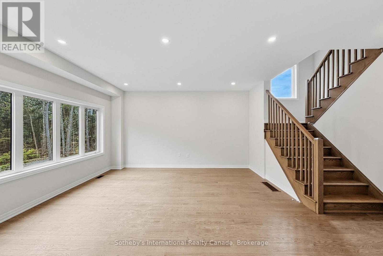 3109 Searidge Street, Severn, Ontario  L3V 0Y4 - Photo 13 - S13039418