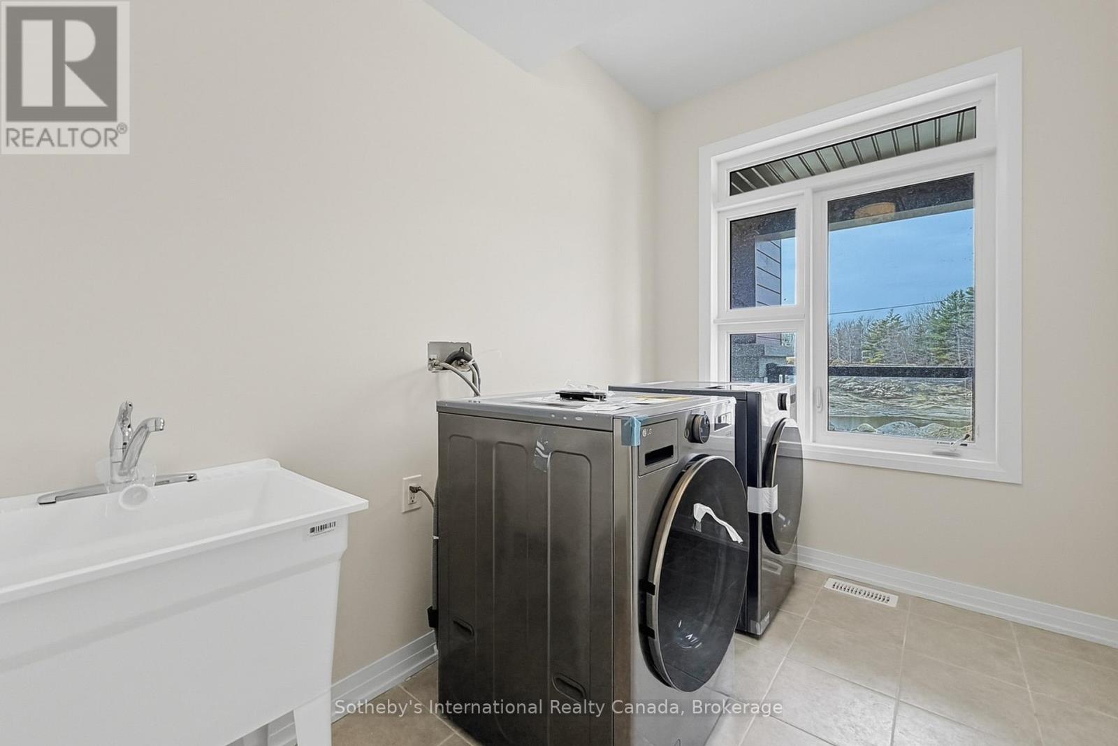 3109 Searidge Street, Severn, Ontario  L3V 0Y4 - Photo 21 - S13039418