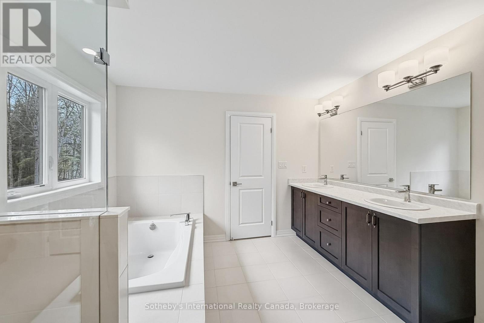 3109 Searidge Street, Severn, Ontario  L3V 0Y4 - Photo 28 - S13039418