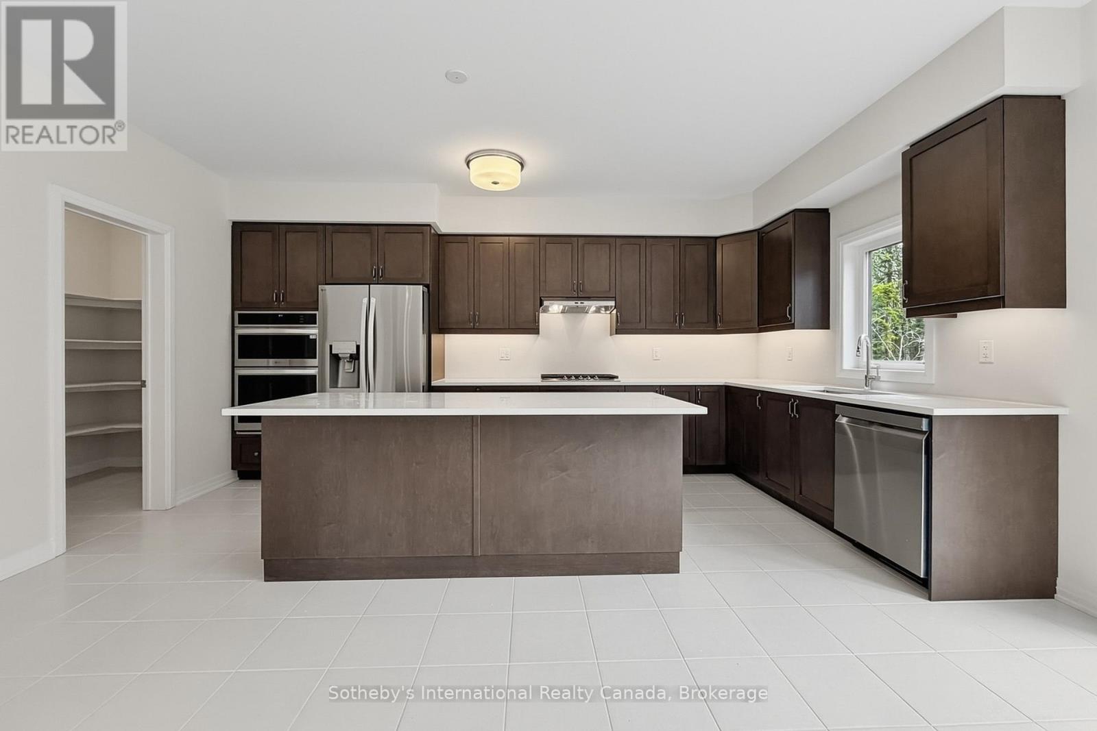 3109 Searidge Street, Severn, Ontario  L3V 0Y4 - Photo 8 - S13039418