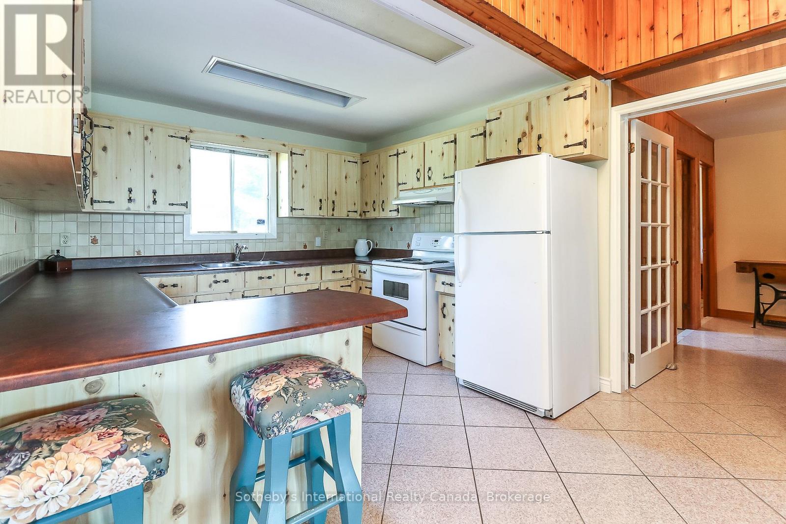 14 James Street, Tiny, Ontario  L0L 2T0 - Photo 15 - S13039556