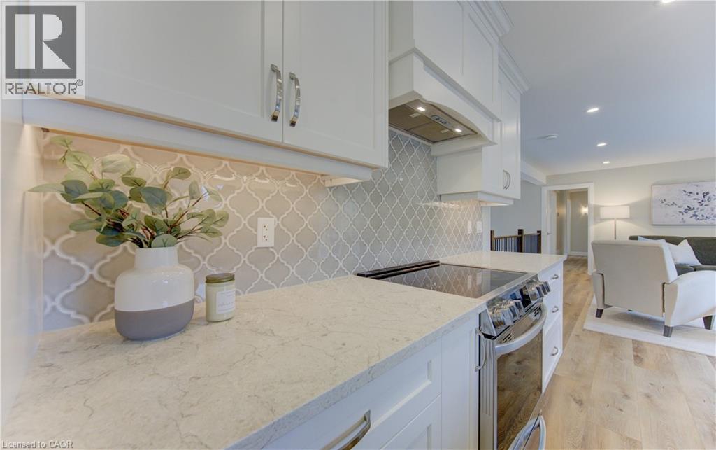 395 Warrington Drive, Waterloo, Ontario  N2L 2P7 - Photo 18 - 40823665