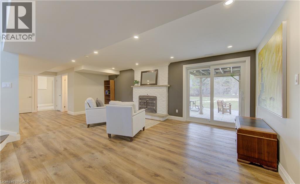 395 Warrington Drive, Waterloo, Ontario  N2L 2P7 - Photo 32 - 40823665