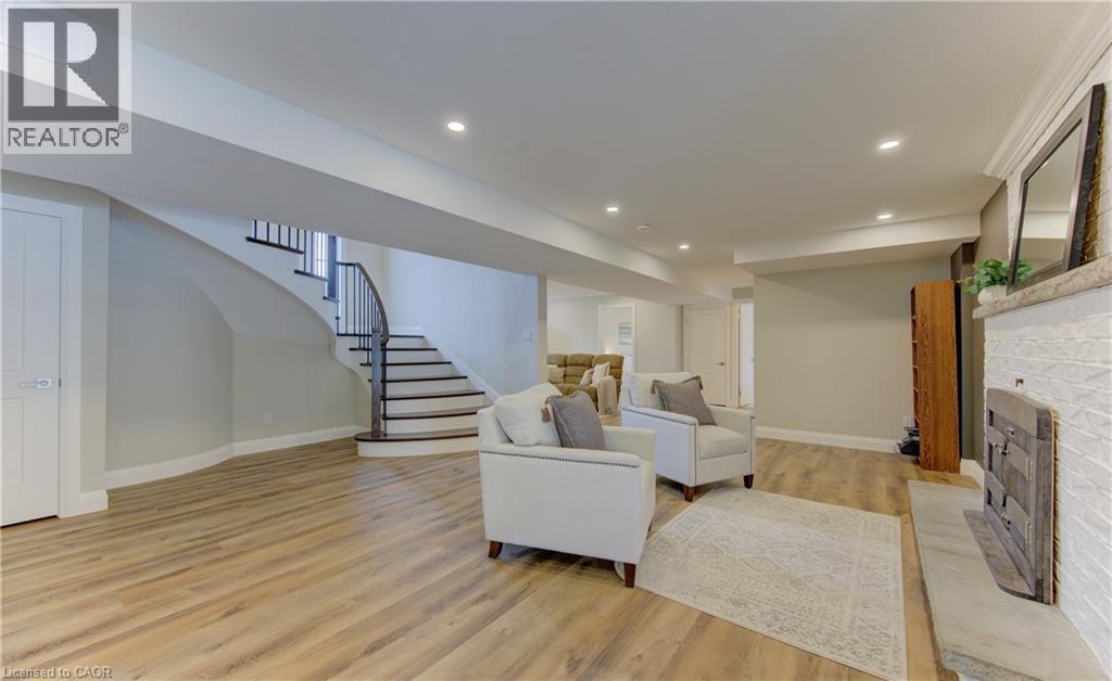 395 Warrington Drive, Waterloo, Ontario  N2L 2P7 - Photo 33 - 40823665