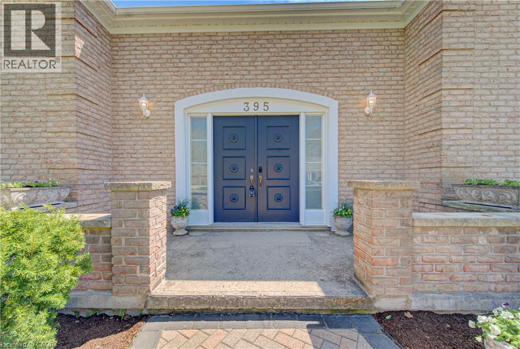 395 Warrington Drive, Waterloo, Ontario  N2L 2P7 - Photo 6 - 40823665