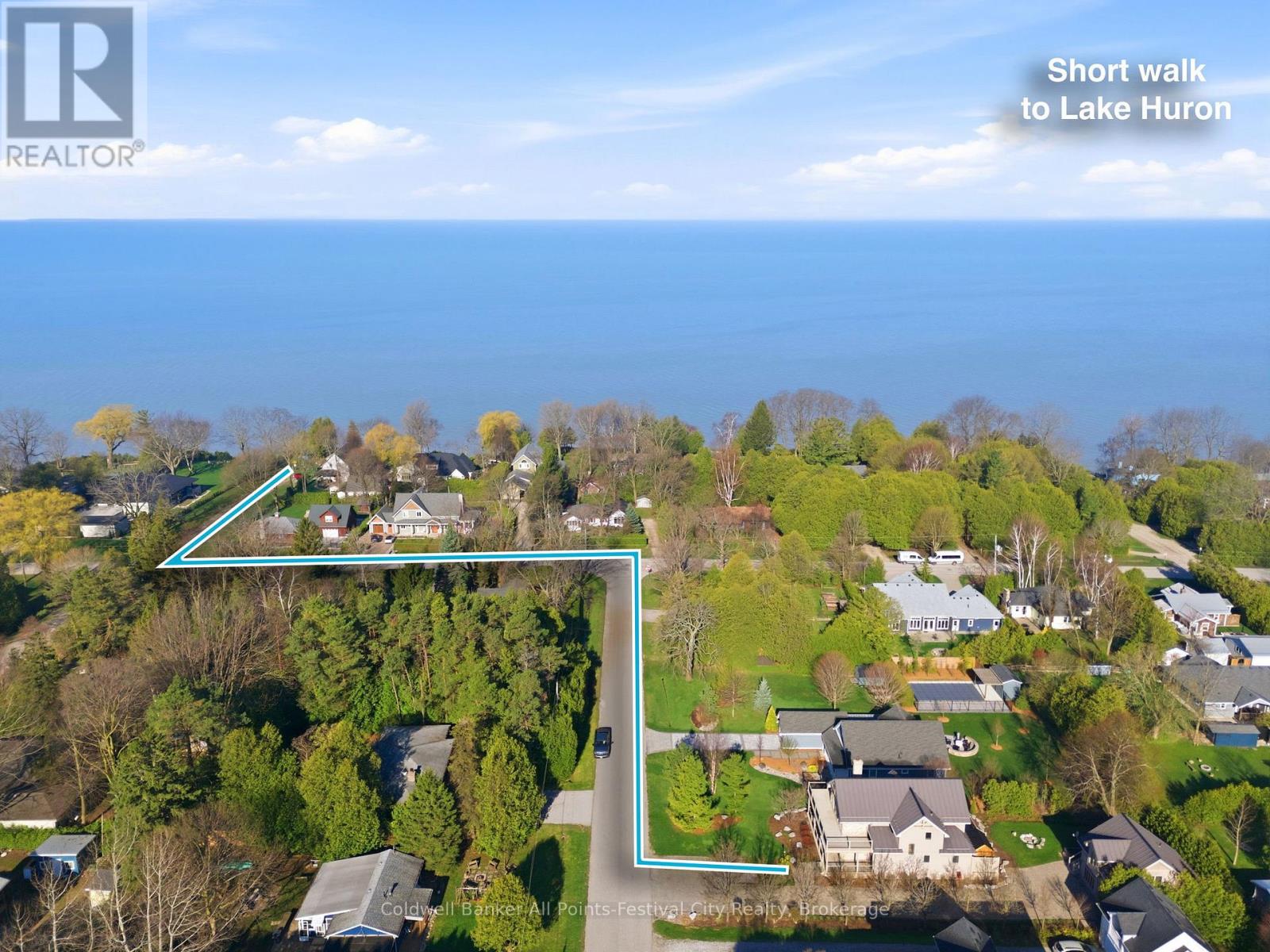 35 Jane Street, Bluewater, Ontario  N0M 1G0 - Photo 2 - X13039448