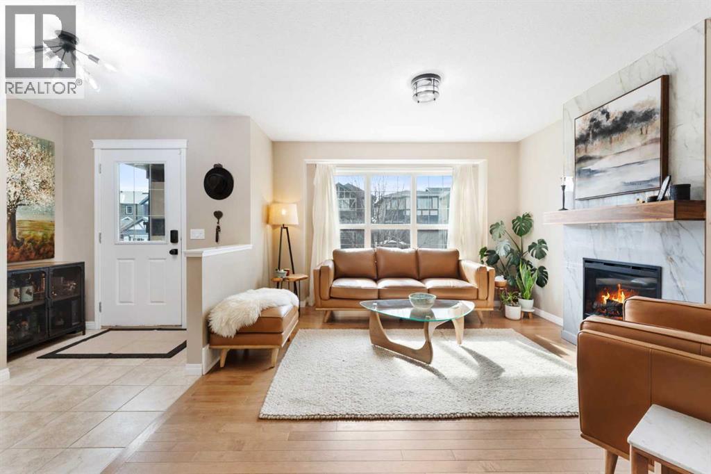 100 Evansborough Common NW, Calgary, Alberta  T3P 0N8 - Photo 4 - A2296203