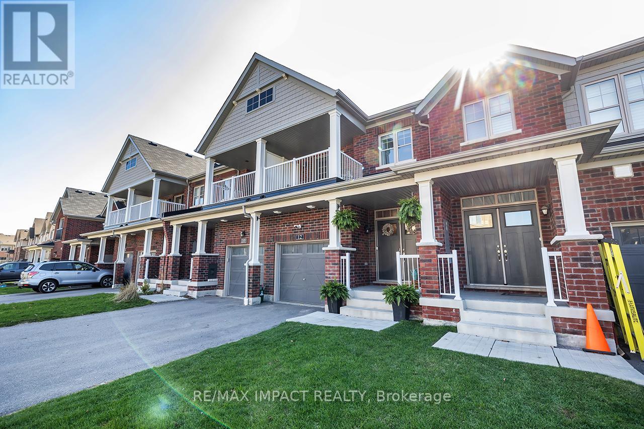 12 MARLBOROUGH STREET, Whitby, Ontario