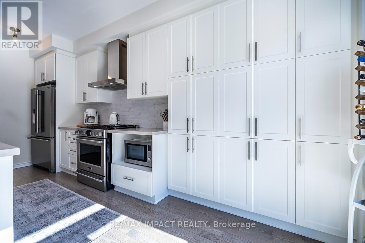 12 Marlborough Street, Whitby, Ontario  L1R 1K3 - Photo 12 - E13039528