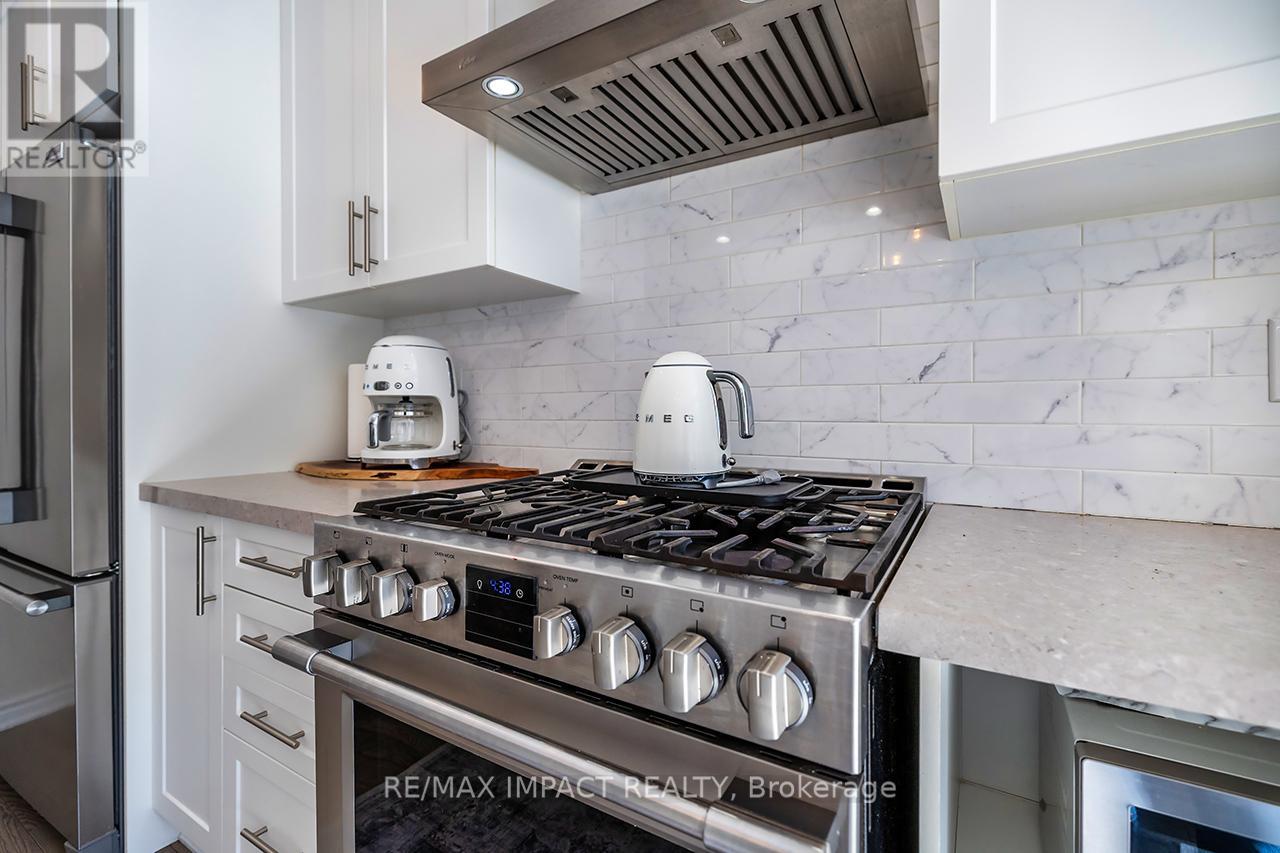 12 Marlborough Street, Whitby, Ontario  L1R 1K3 - Photo 17 - E13039528