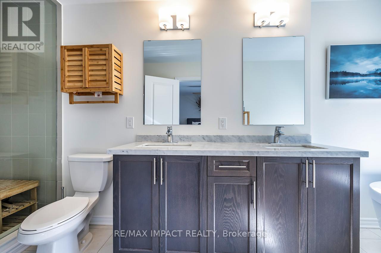 12 Marlborough Street, Whitby, Ontario  L1R 1K3 - Photo 20 - E13039528