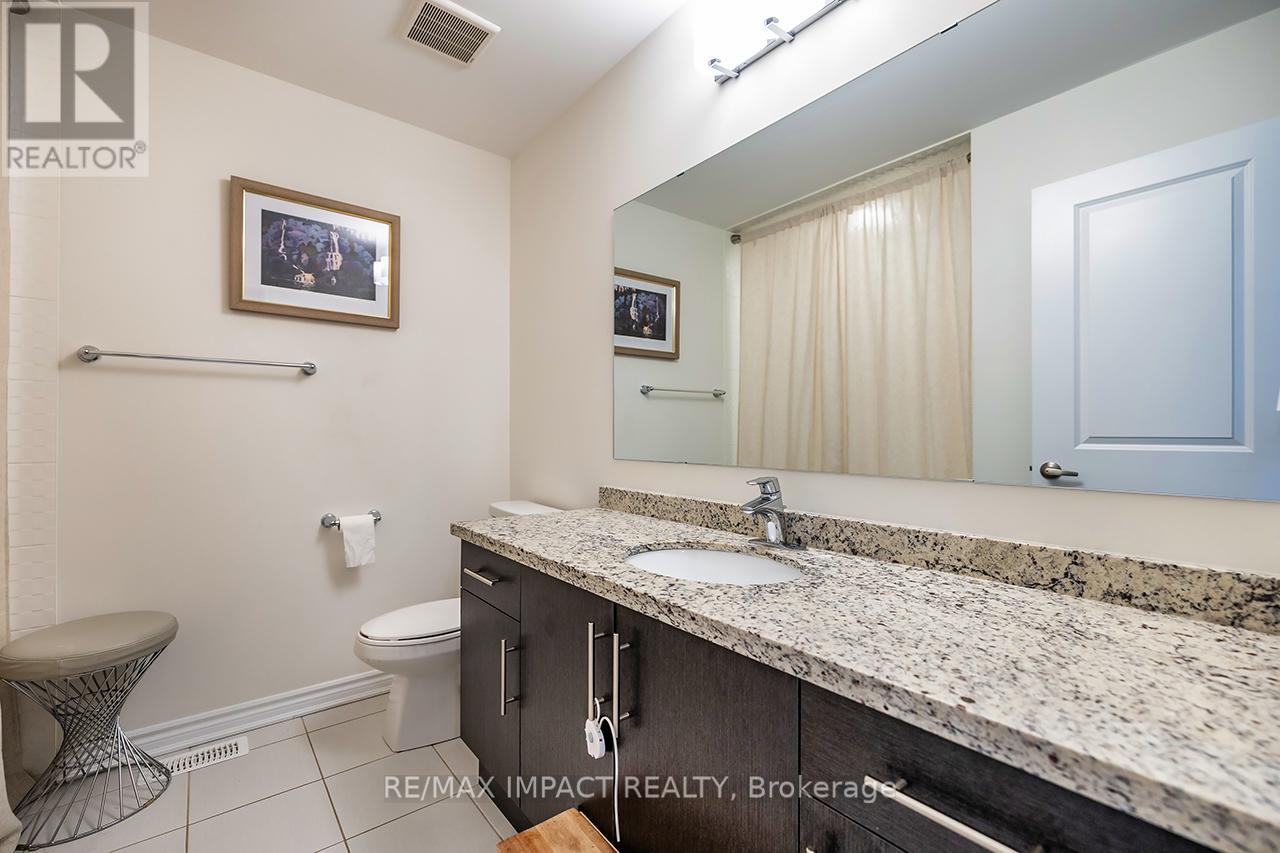 12 Marlborough Street, Whitby, Ontario  L1R 1K3 - Photo 21 - E13039528