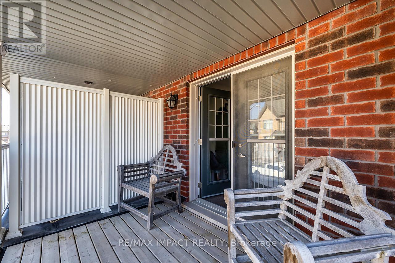 12 Marlborough Street, Whitby, Ontario  L1R 1K3 - Photo 25 - E13039528