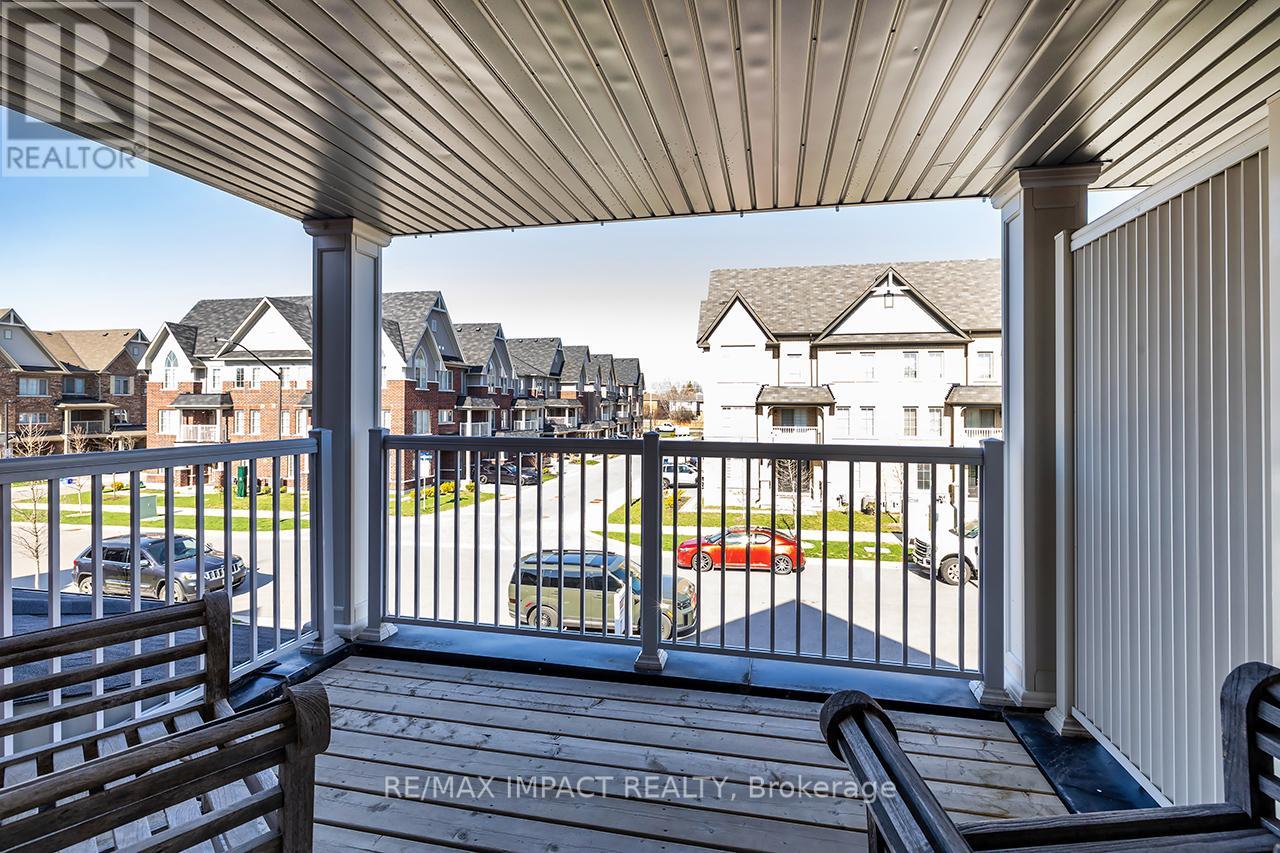 12 Marlborough Street, Whitby, Ontario  L1R 1K3 - Photo 26 - E13039528