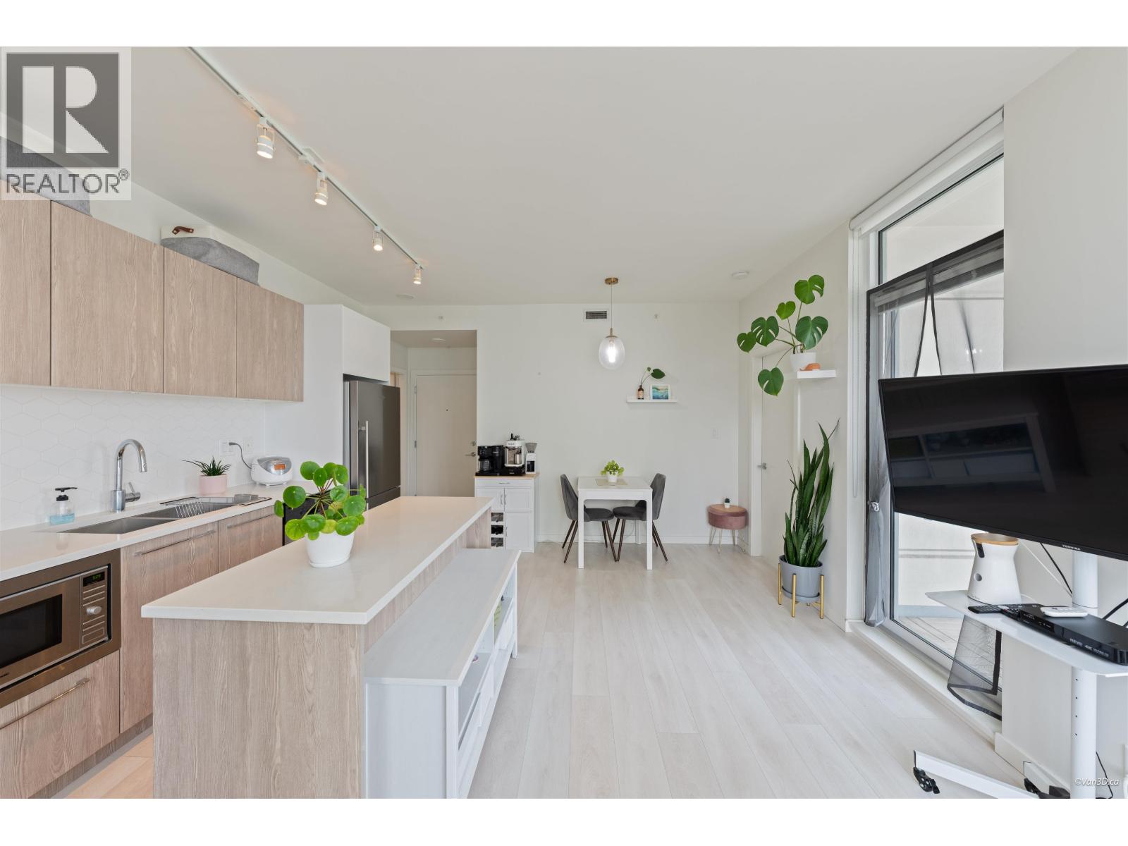 1309 691 North Road Street, Coquitlam, British Columbia  V3J 0H9 - Photo 9 - R3112275