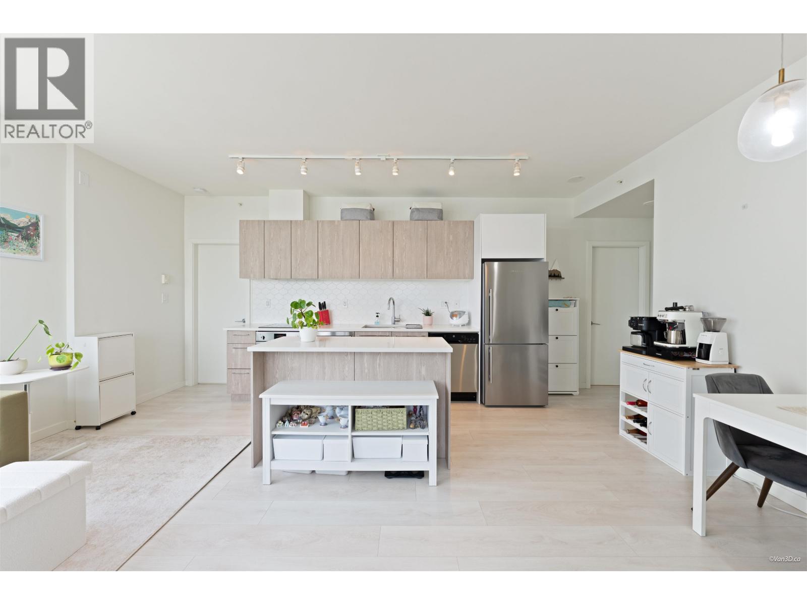 1309 691 North Road Street, Coquitlam, British Columbia  V3J 0H9 - Photo 3 - R3112275