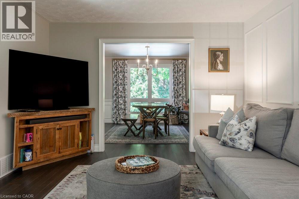 318 Lloyminn Avenue, Ancaster, Ontario  L9G 3X4 - Photo 9 - 40810885