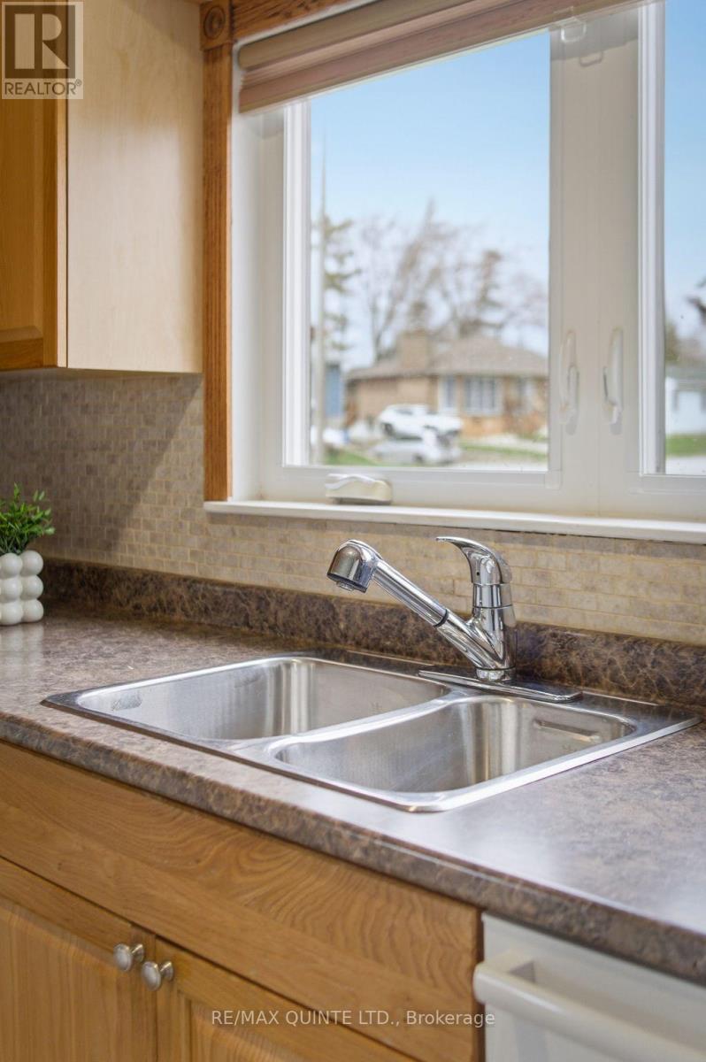 59 Fourth Avenue, Quinte West, Ontario  K8V 5N5 - Photo 18 - X13039596