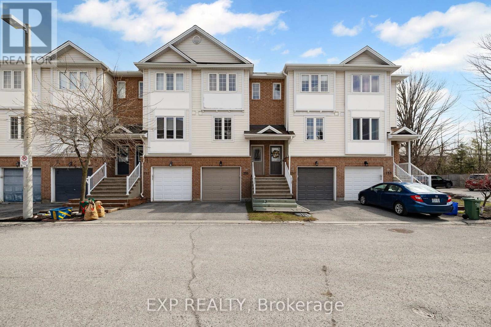 255 GERSHWIN PRIVATE, Ottawa, Ontario