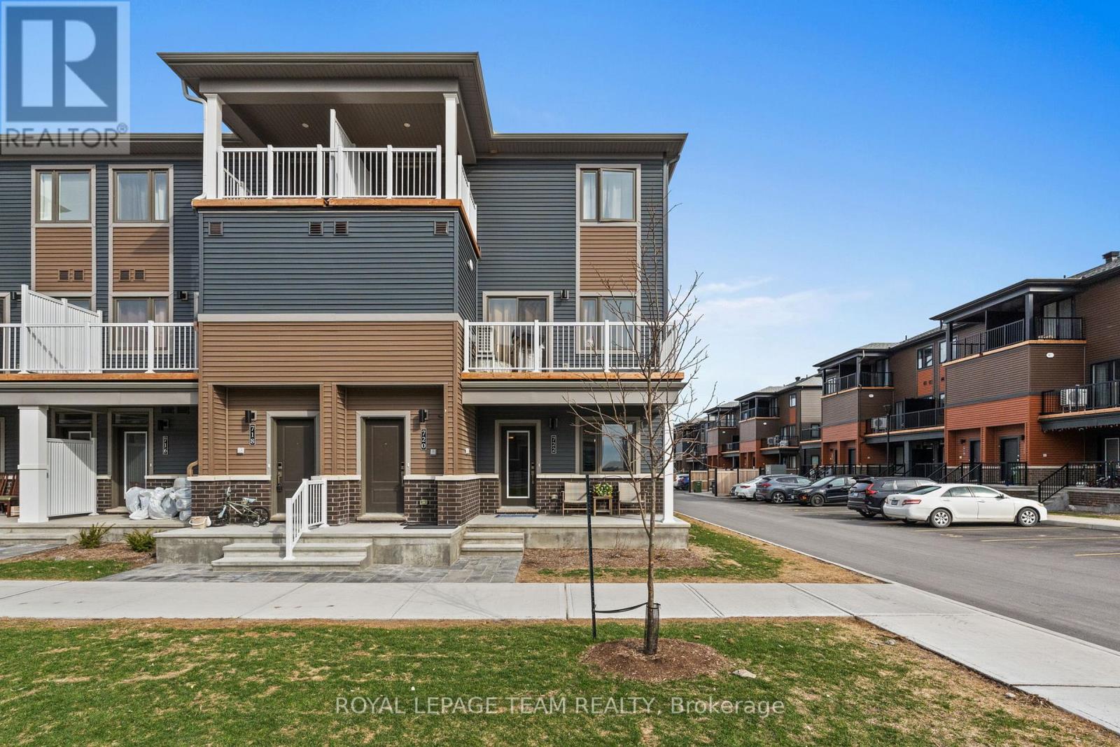 722 PARNIAN PRIVATE, Ottawa, Ontario