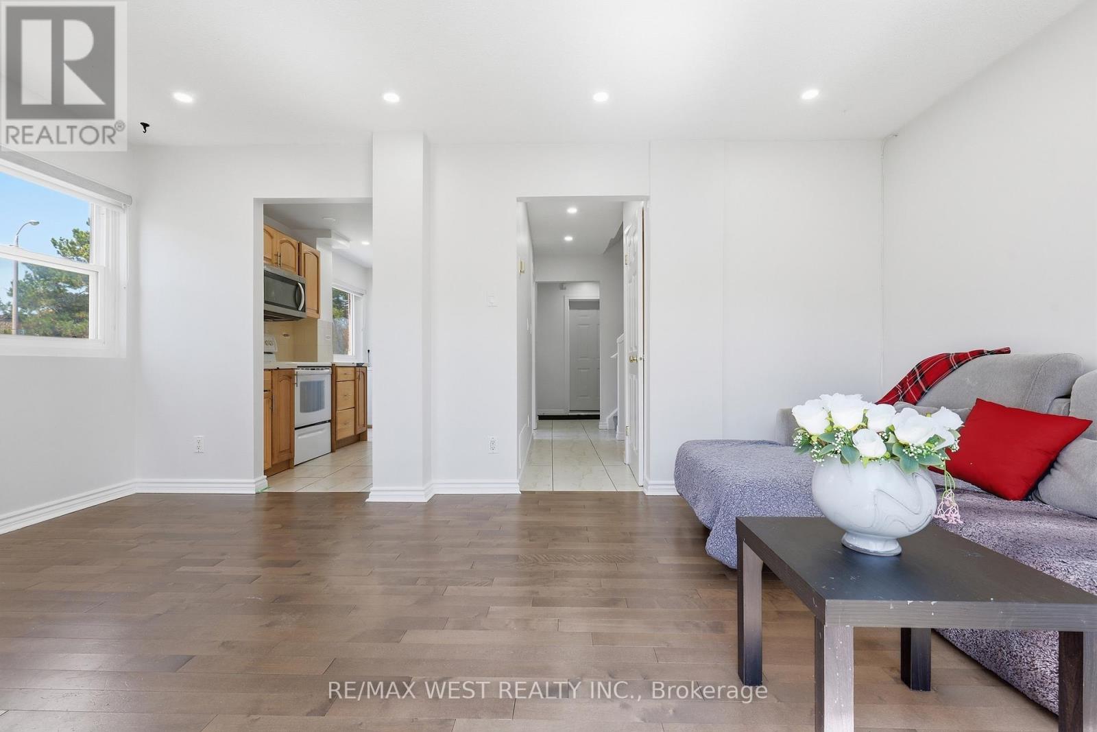 1 - 151 Wickson Trail, Toronto, Ontario  M1B 2L5 - Photo 11 - E13038612