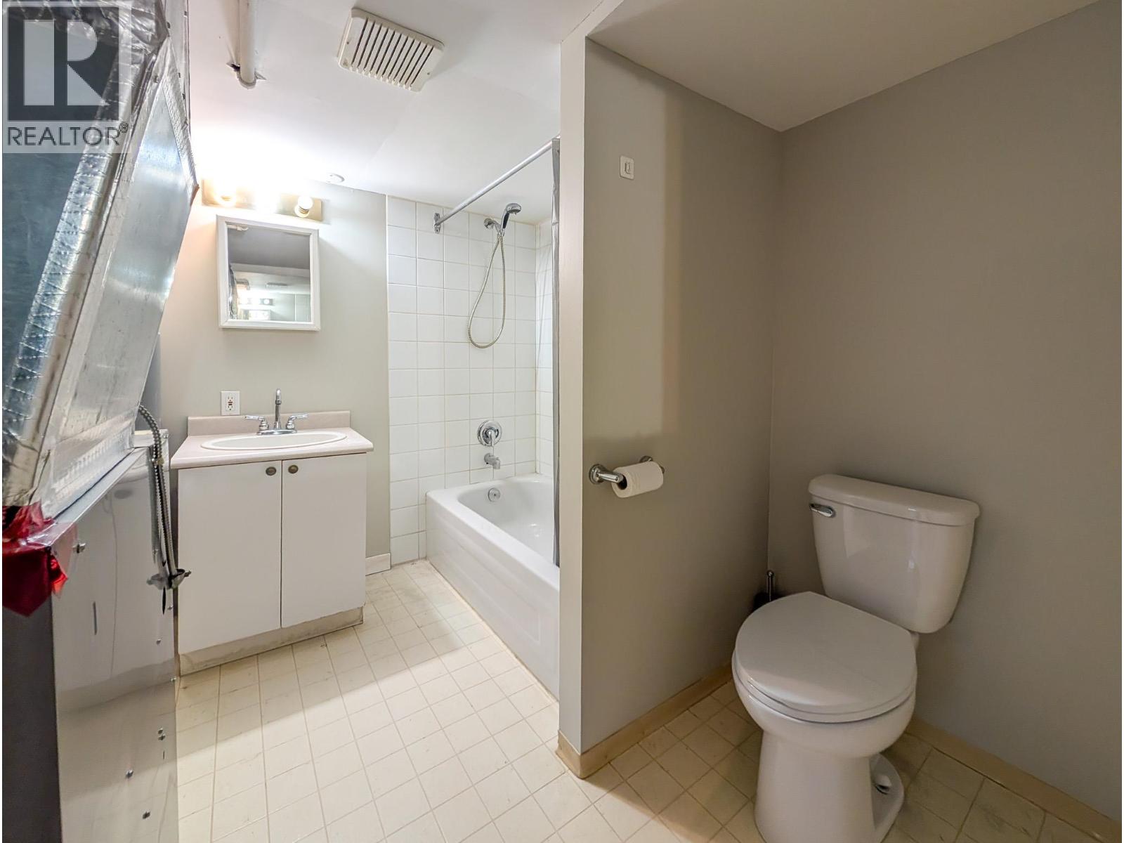 117 119 Mcdermid Drive, Prince George, British Columbia  V2M 4T5 - Photo 28 - R3115460