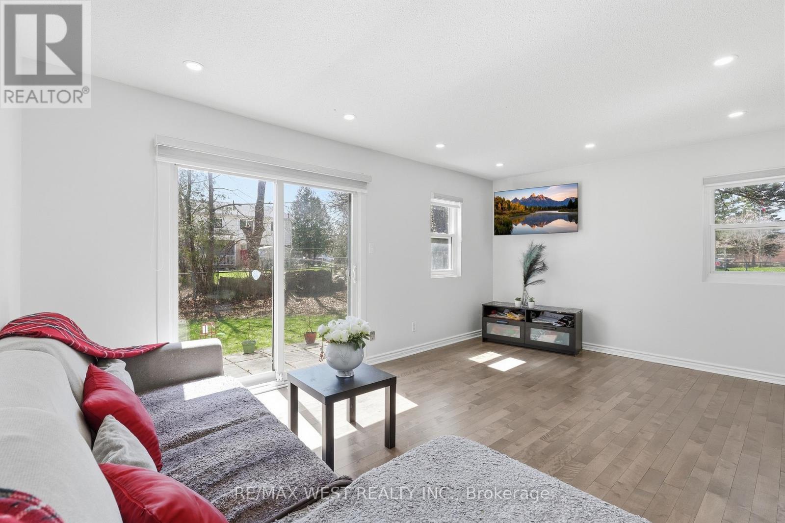 1 - 151 Wickson Trail, Toronto, Ontario  M1B 2L5 - Photo 9 - E13038612