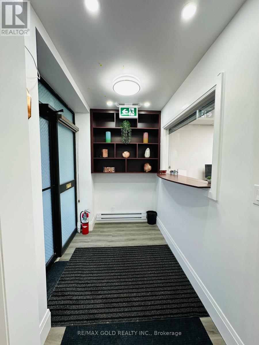 6 - 8550 Torbram Road, Brampton, Ontario  L6T 5C8 - Photo 4 - W13034888