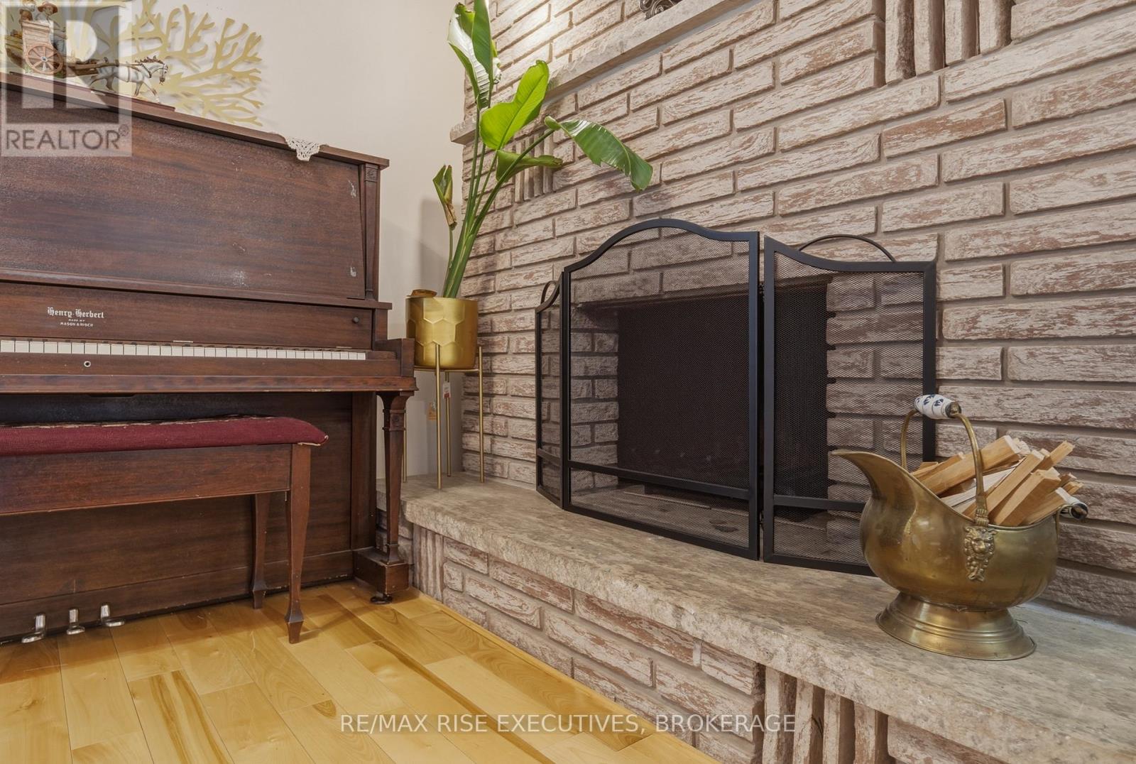 526 Canterbury Crescent, Kingston, Ontario  K7M 6X1 - Photo 9 - X13039466