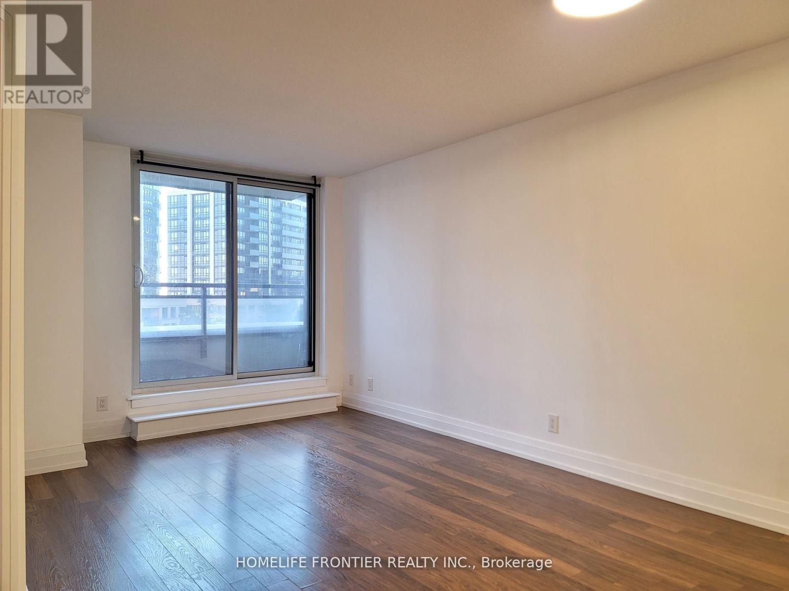 403 - 1060 Sheppard Avenue W, Toronto, Ontario  M3J 0G7 - Photo 11 - W13039440