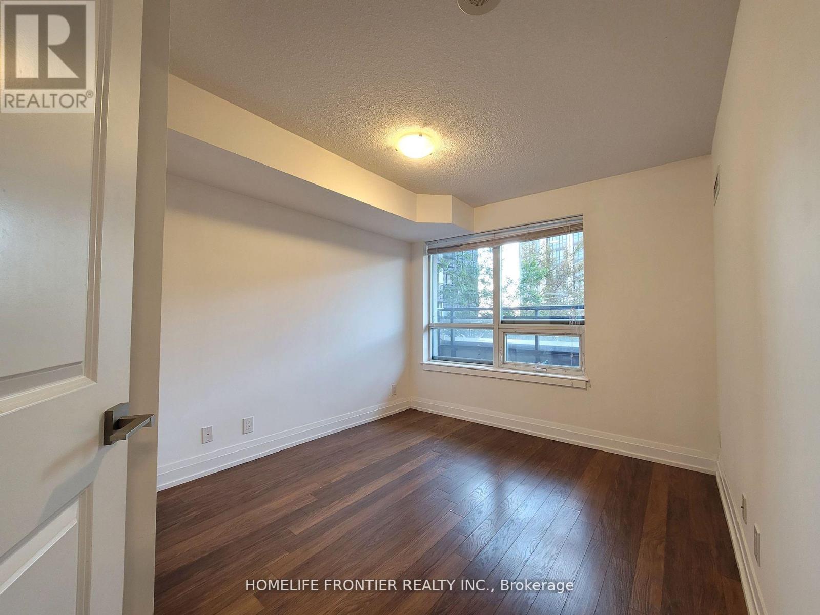 403 - 1060 Sheppard Avenue W, Toronto, Ontario  M3J 0G7 - Photo 12 - W13039440