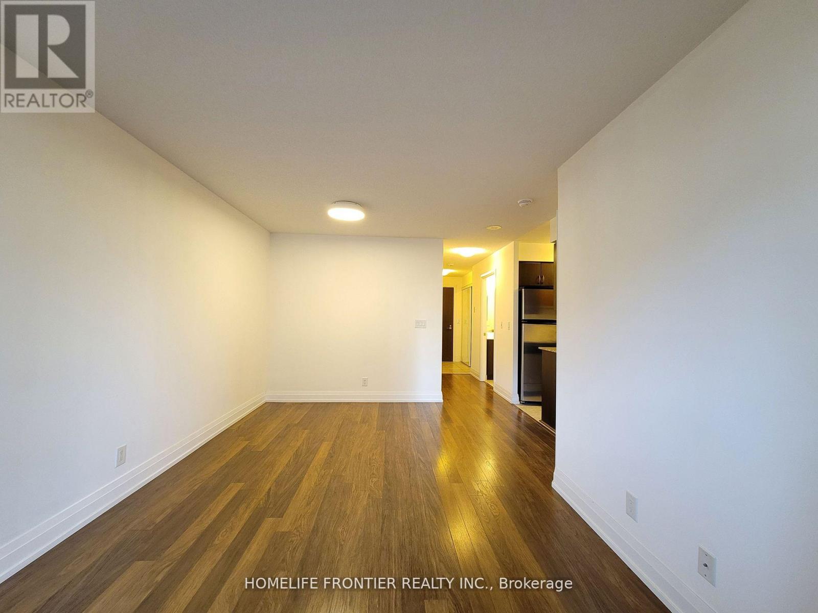 403 - 1060 Sheppard Avenue W, Toronto, Ontario  M3J 0G7 - Photo 3 - W13039440