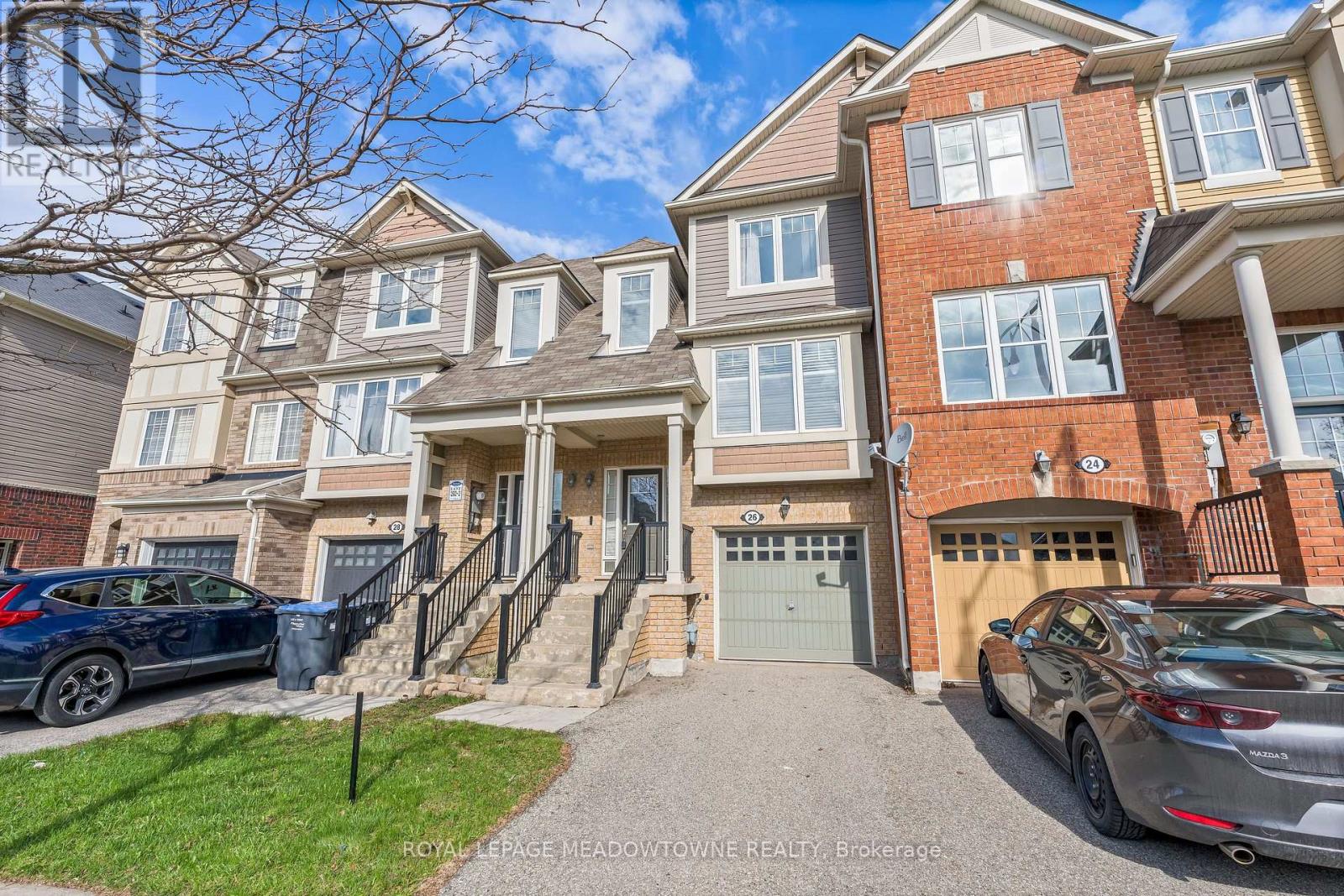 26 Lathbury Street, Brampton, Ontario  L7A 0R5 - Photo 3 - W13039444