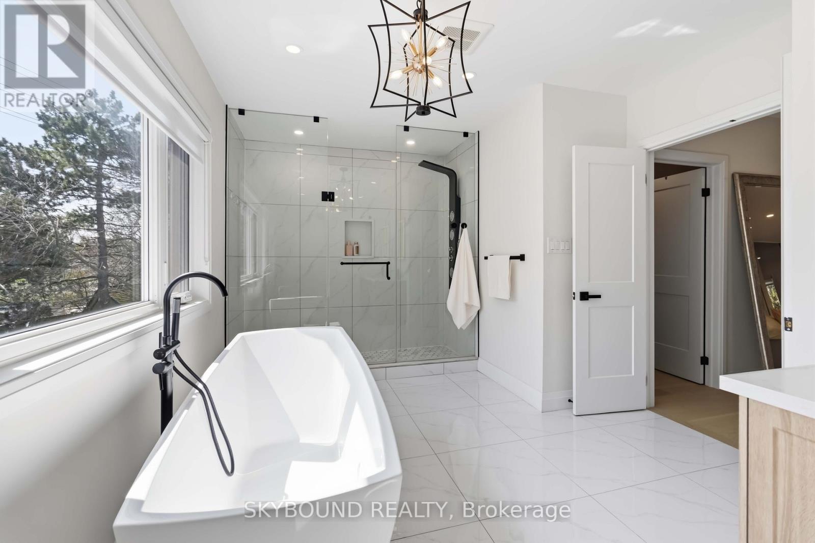 2711 Spruce Needle Court, Mississauga, Ontario  L5L 1N2 - Photo 19 - W13039558