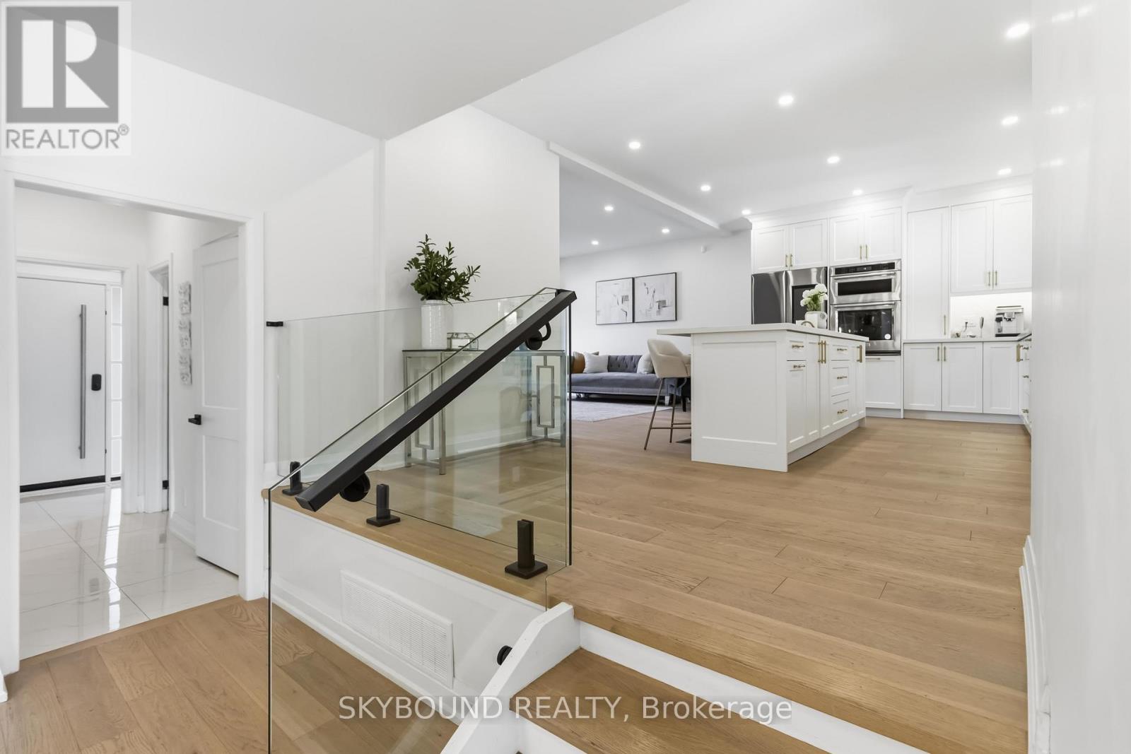 2711 Spruce Needle Court, Mississauga, Ontario  L5L 1N2 - Photo 6 - W13039558