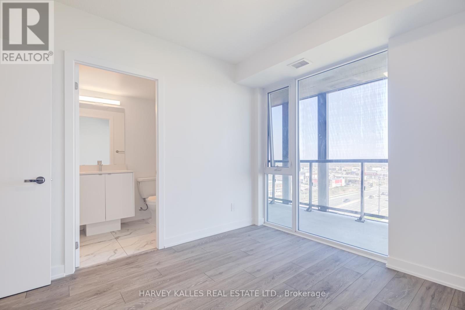 B814 - 3200 Dakota Common, Burlington, Ontario  L7M 2A7 - Photo 12 - W13039606