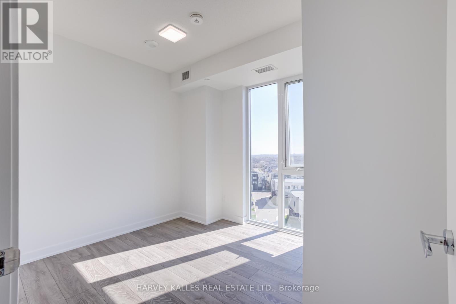 B814 - 3200 Dakota Common, Burlington, Ontario  L7M 2A7 - Photo 20 - W13039606