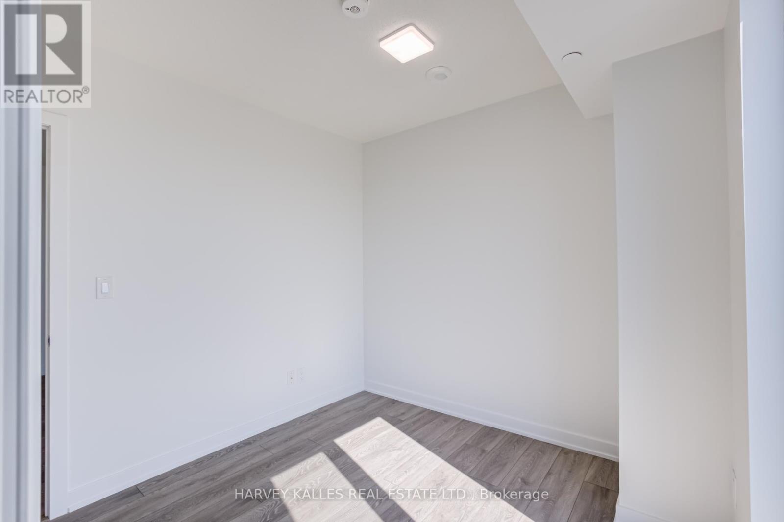 B814 - 3200 Dakota Common, Burlington, Ontario  L7M 2A7 - Photo 21 - W13039606