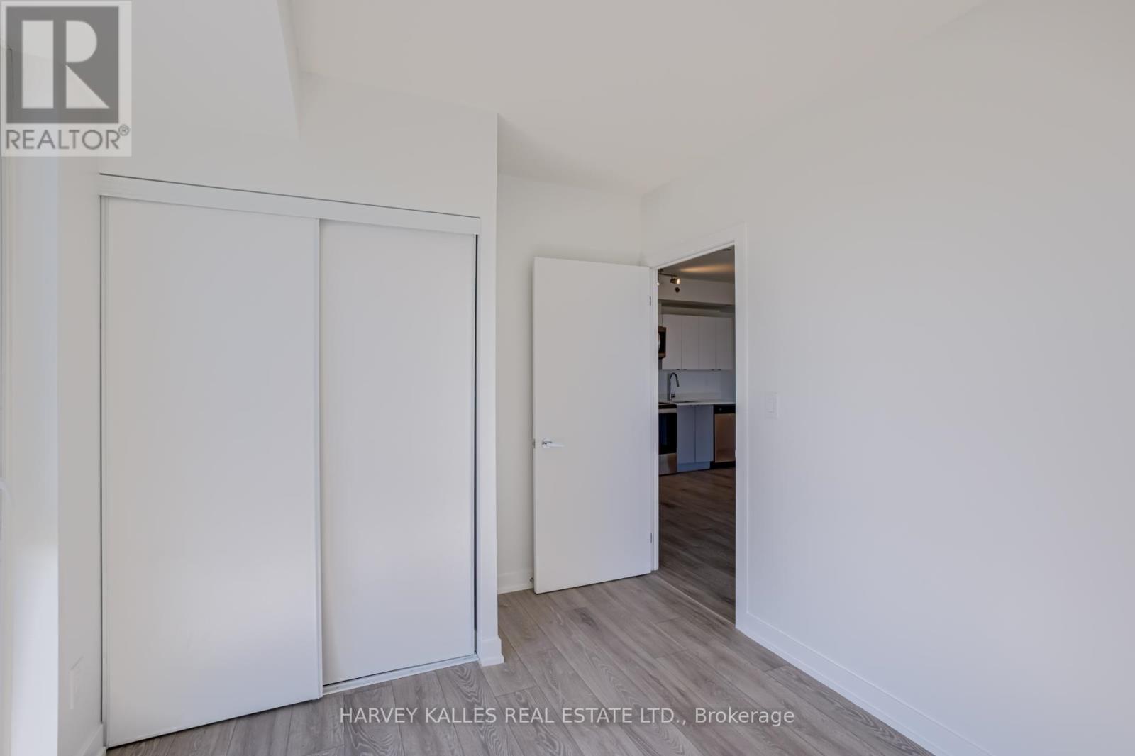 B814 - 3200 Dakota Common, Burlington, Ontario  L7M 2A7 - Photo 22 - W13039606