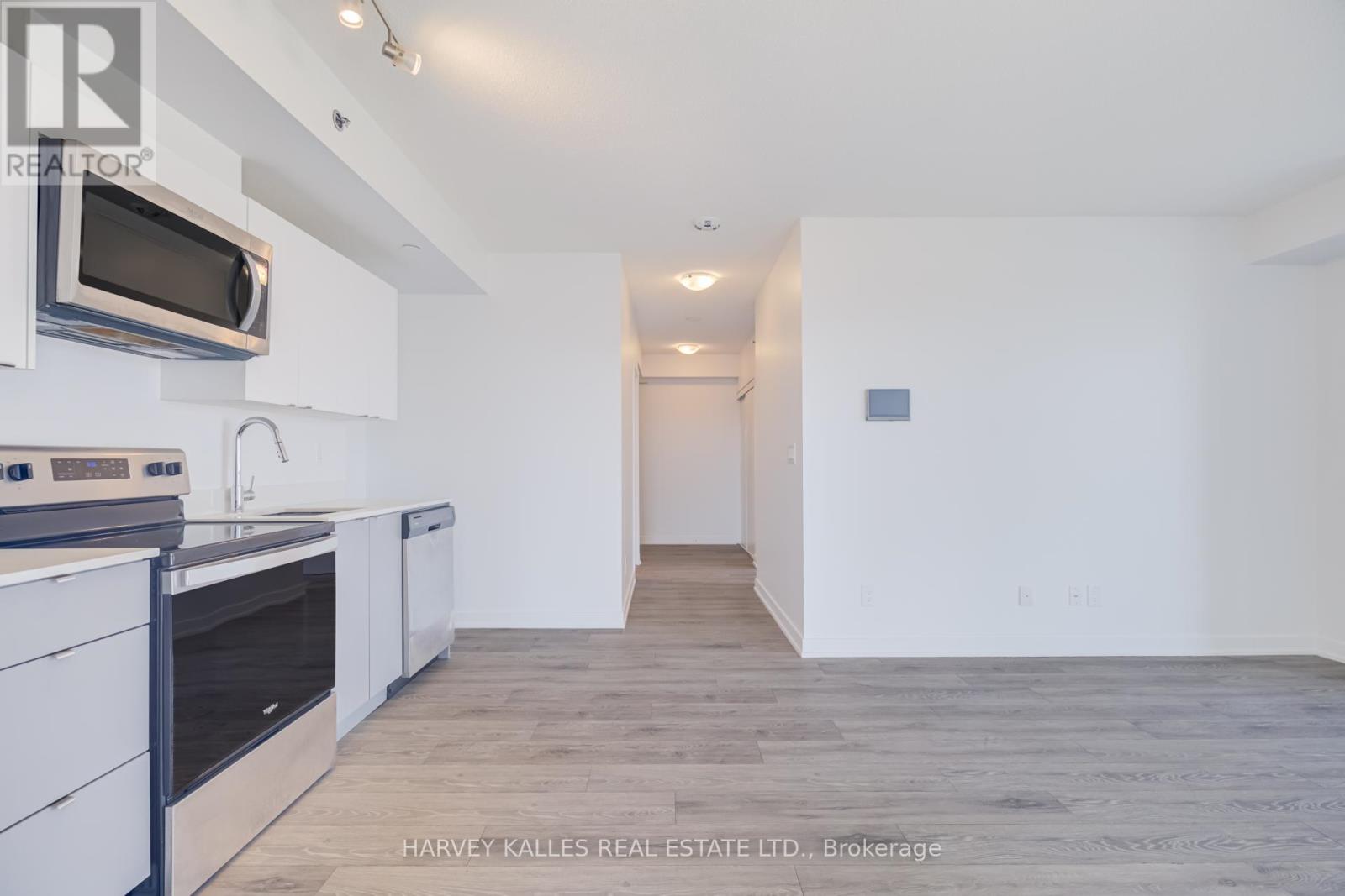 B814 - 3200 Dakota Common, Burlington, Ontario  L7M 2A7 - Photo 6 - W13039606